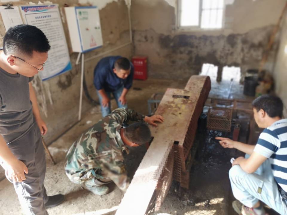 新河制鹽分公司加大灘內(nèi)隱患整改力度.png 新河制鹽分公司加大灘內(nèi)隱患整改力度.png